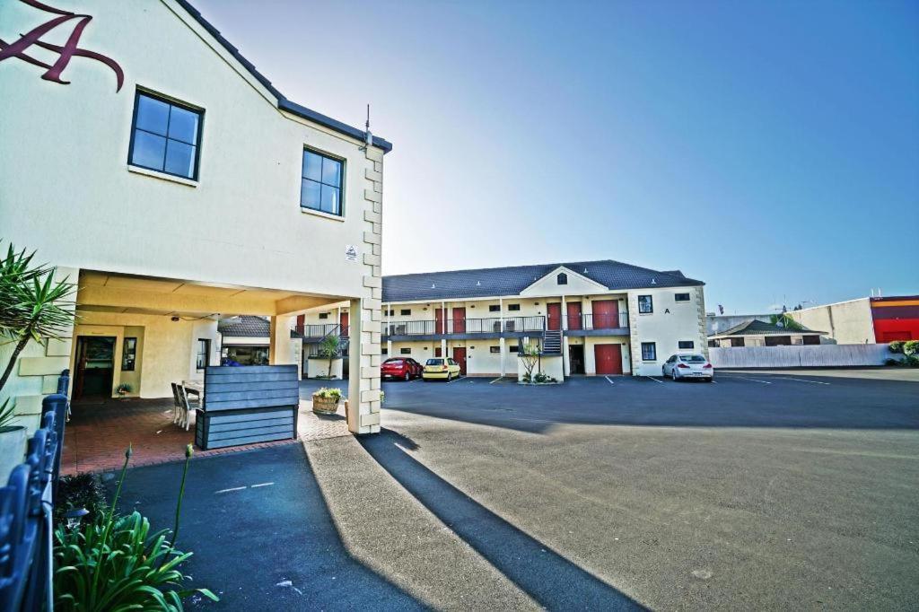 Anglesea Motel And Conference Centre Hamilton Exterior photo