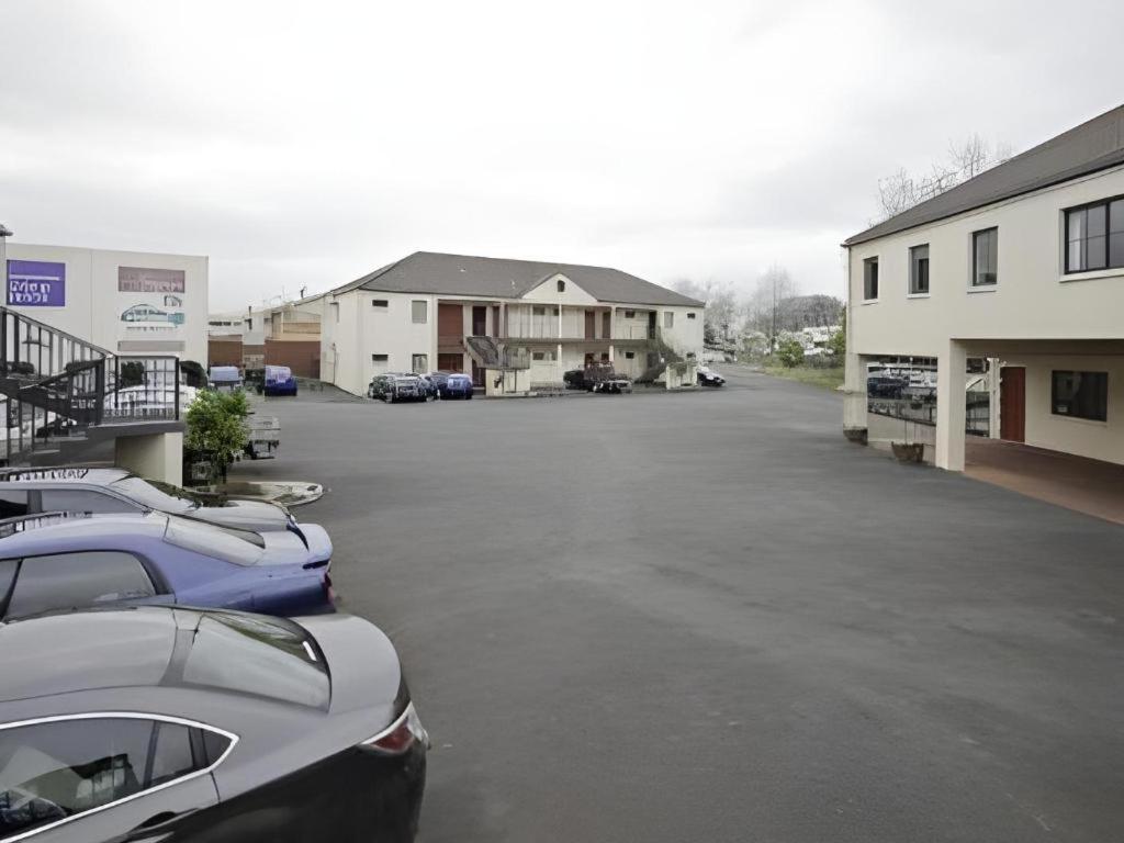 Anglesea Motel And Conference Centre Hamilton Exterior photo