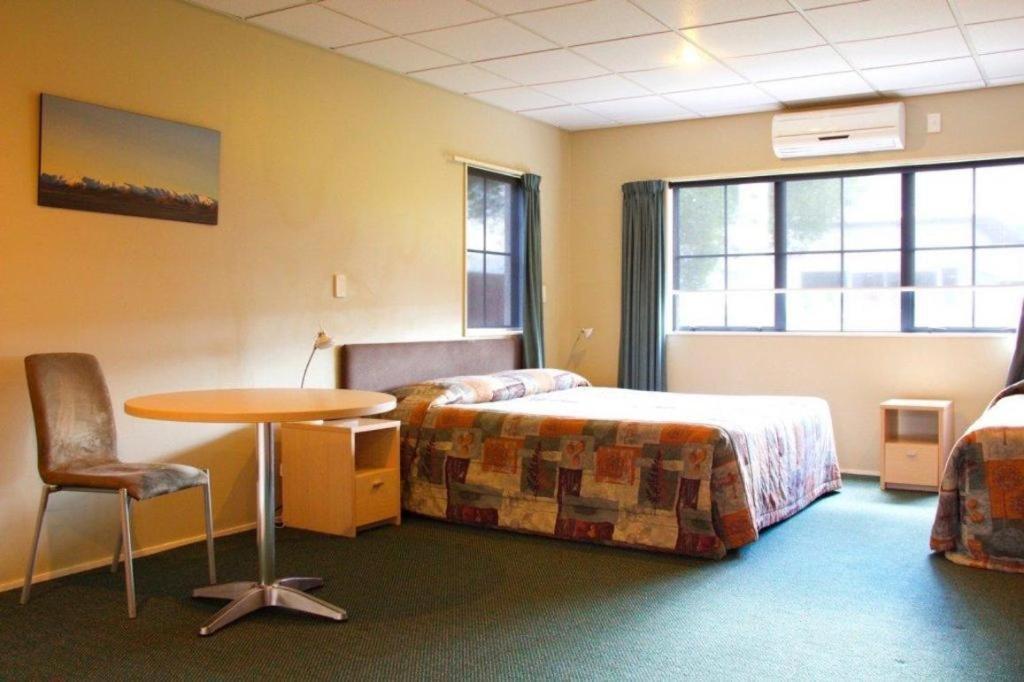 Anglesea Motel And Conference Centre Hamilton Exterior photo
