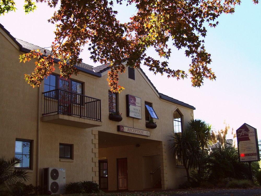 Anglesea Motel And Conference Centre Hamilton Exterior photo