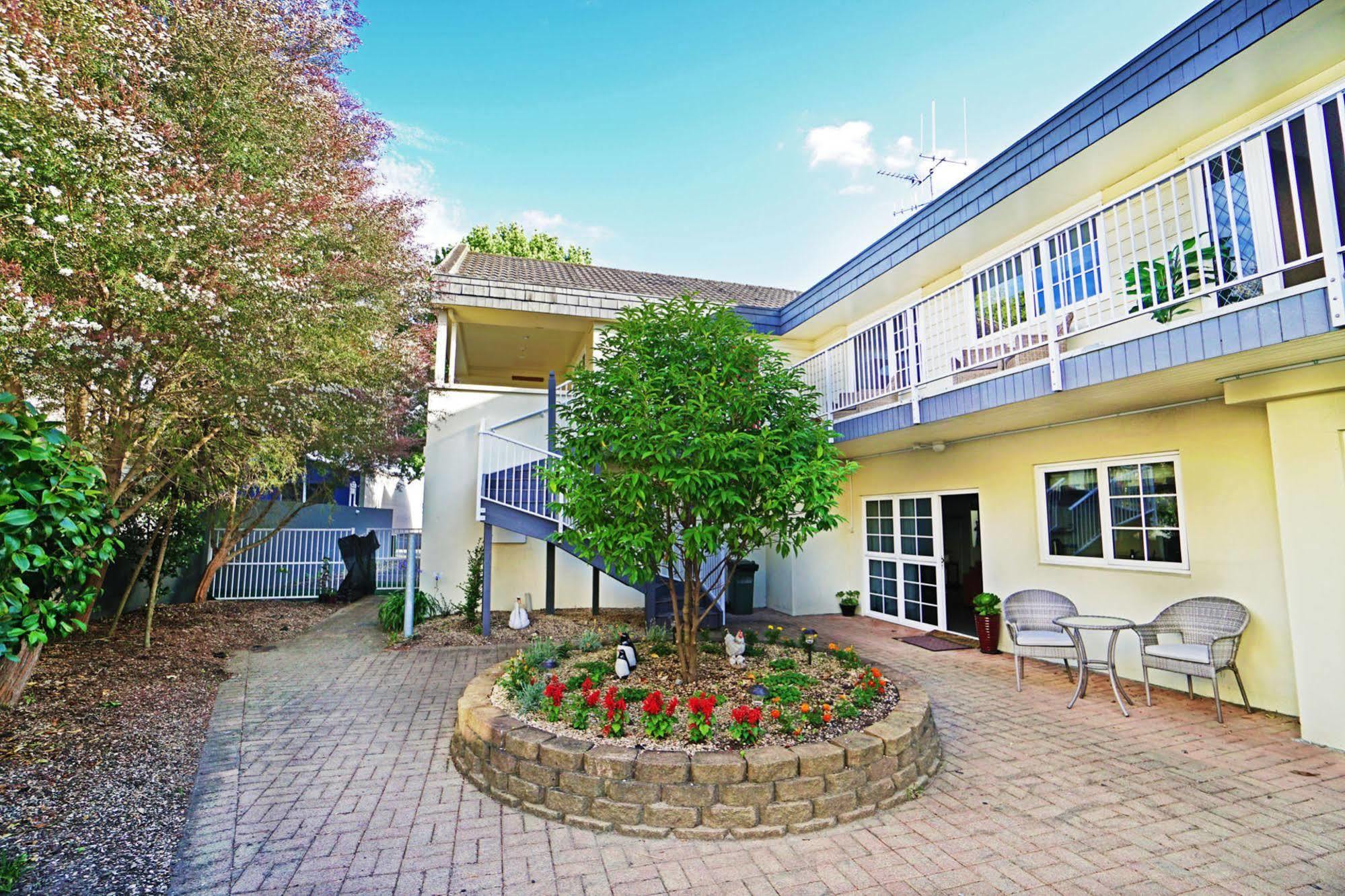 Anglesea Motel And Conference Centre Hamilton Exterior photo